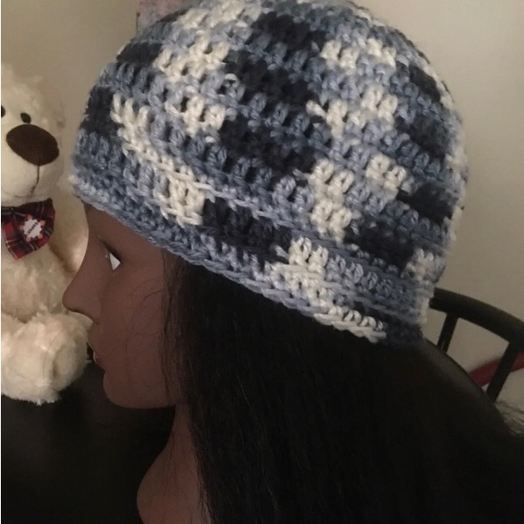 Crocheted cap - Dark Green - Picture 5 of 7